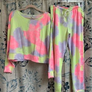 JENNI Lounge Wear Tie Dye NWT 💛